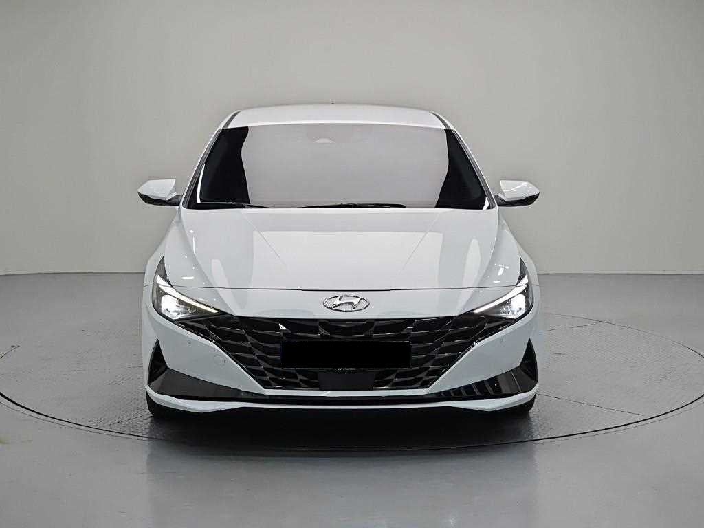Hyundai Avante — photo 02