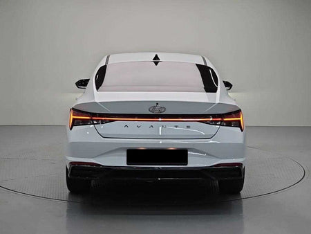 Hyundai Avante — photo 03