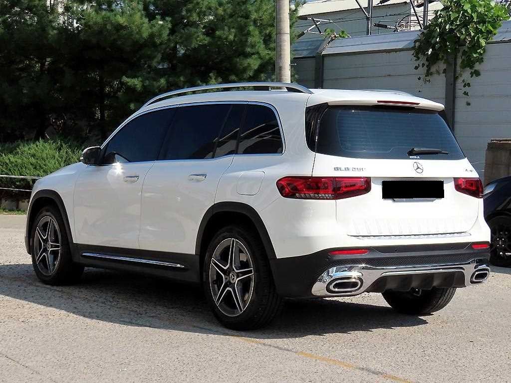 Mercedes-Benz GLB-Class — photo 03