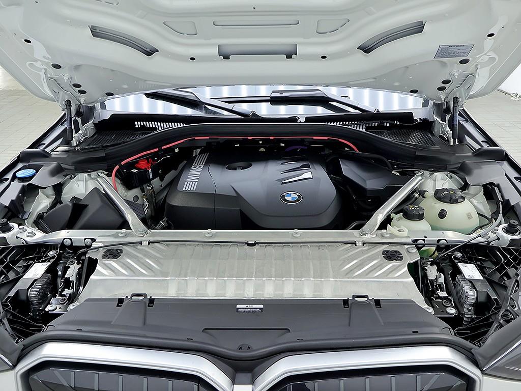 BMW X3 — photo 08