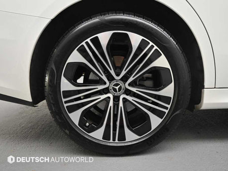 Mercedes-Benz E-Class — photo 05