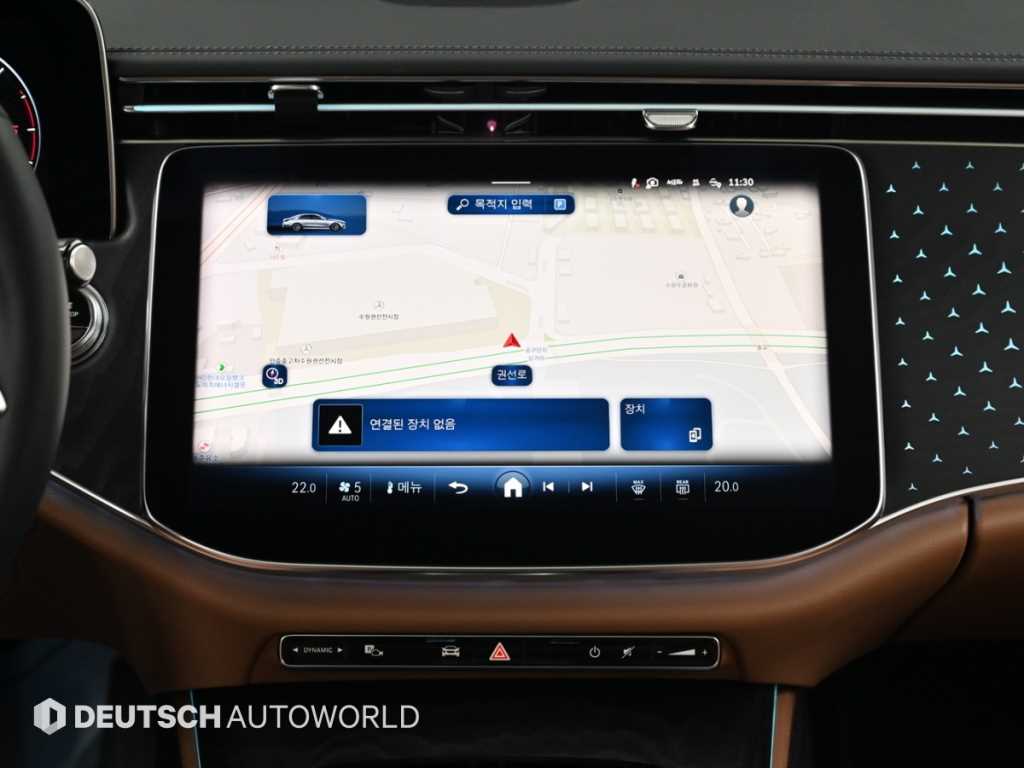Mercedes-Benz E-Class — photo 14