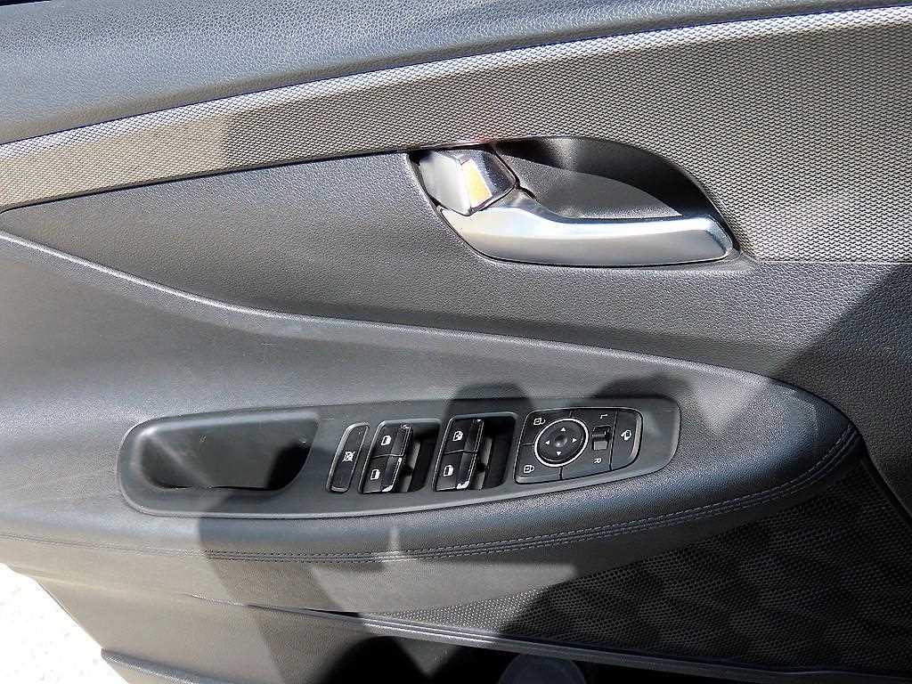 Hyundai Santafe — photo 11