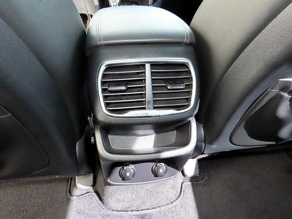 Hyundai Santafe — photo 18