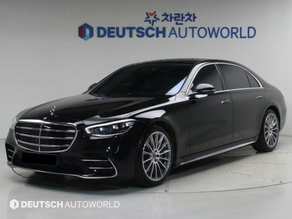 Mercedes-Benz S-Class — photo 01
