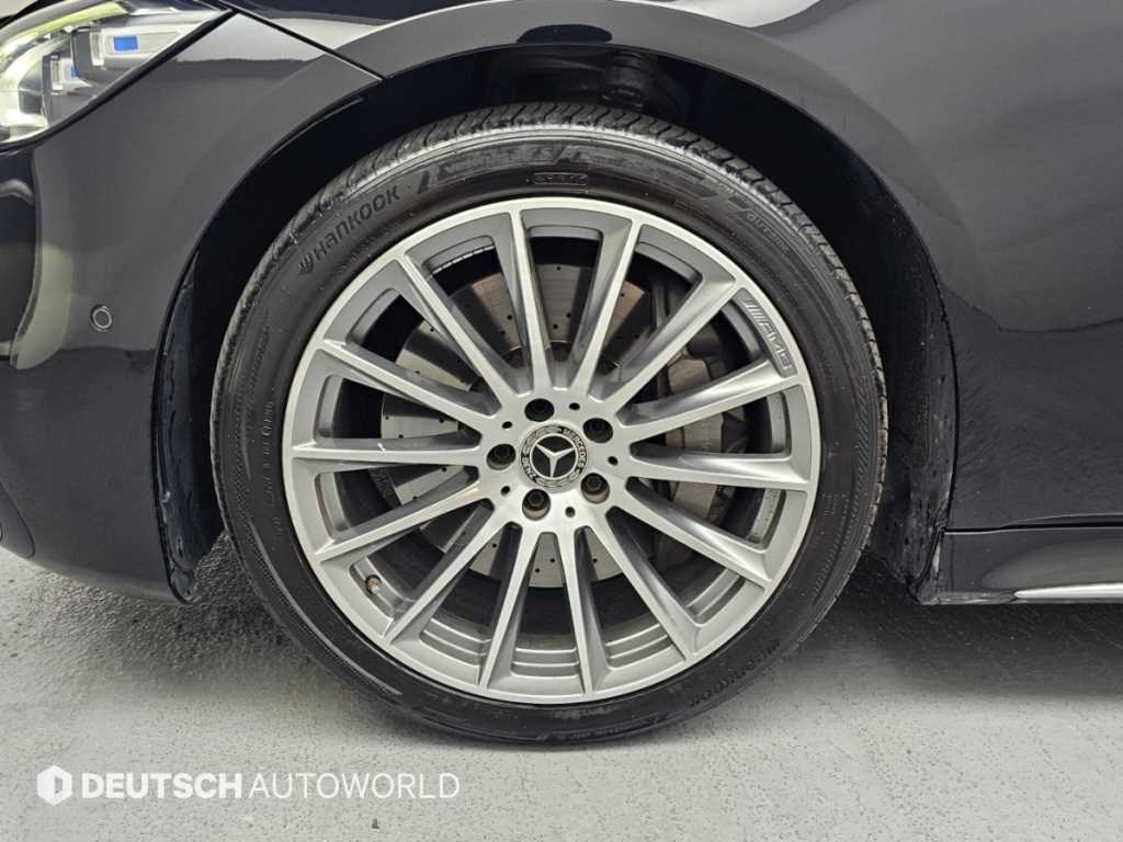 Mercedes-Benz S-Class — photo 05
