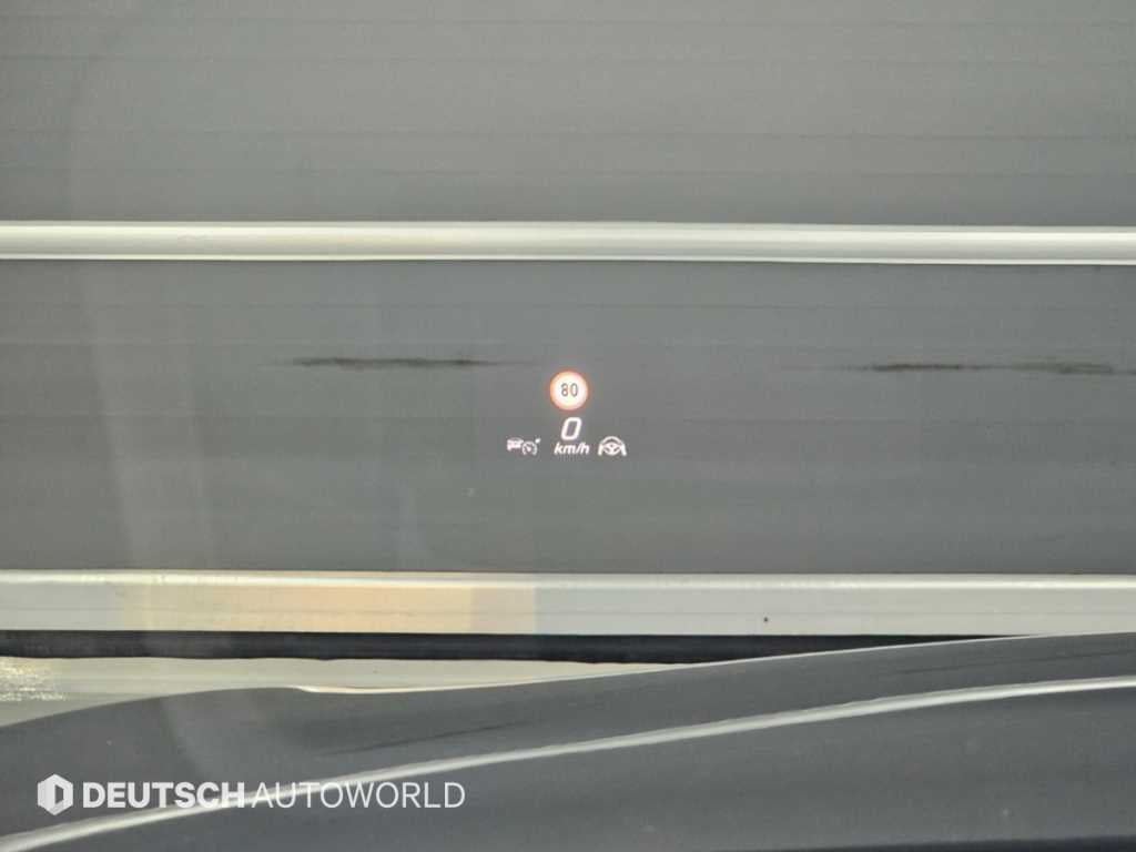 Mercedes-Benz S-Class — photo 17