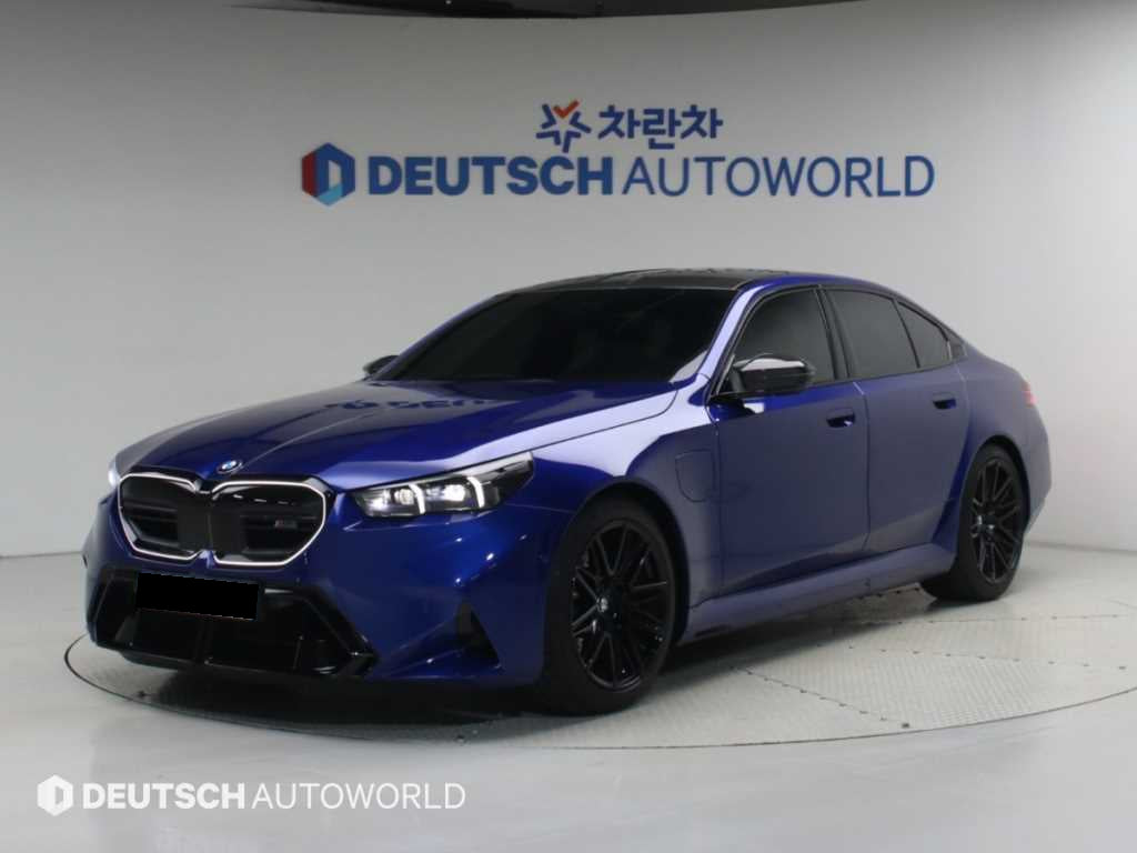 BMW M5 — photo 01