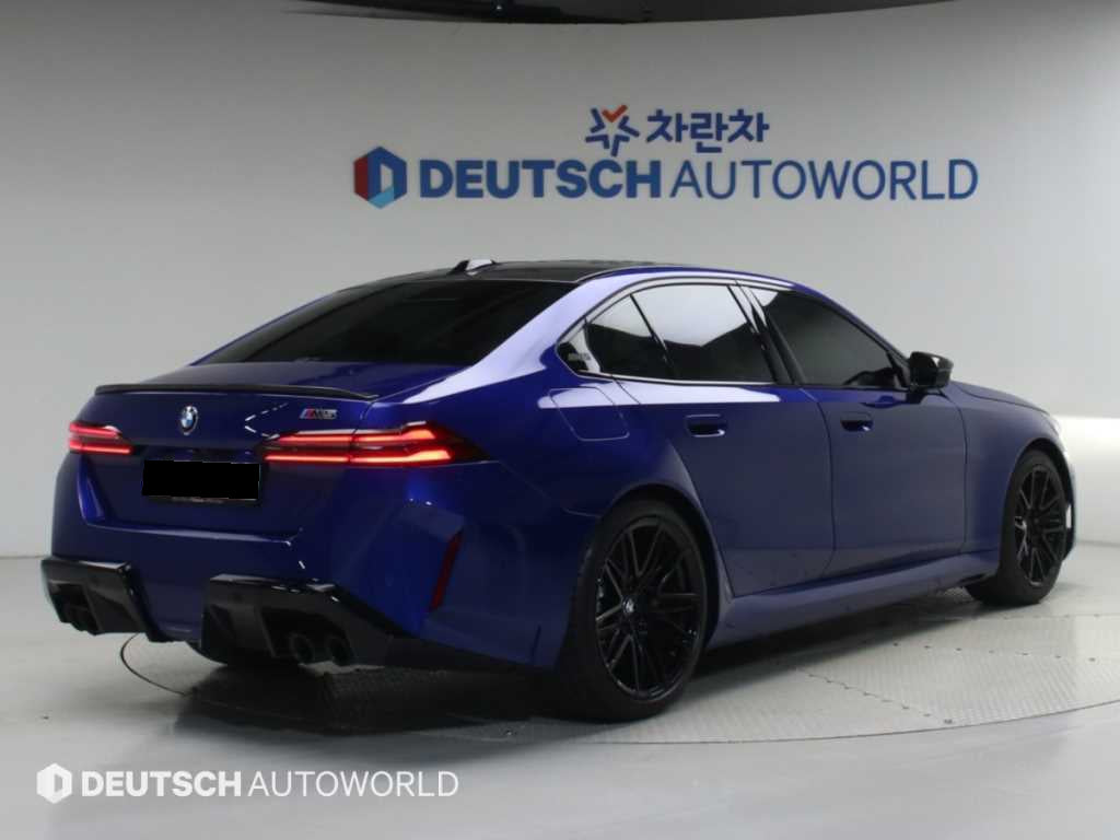 BMW M5 — photo 02