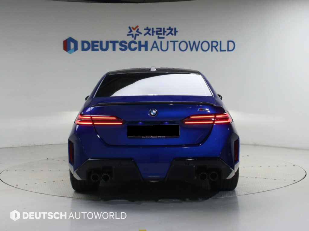 BMW M5 — photo 04