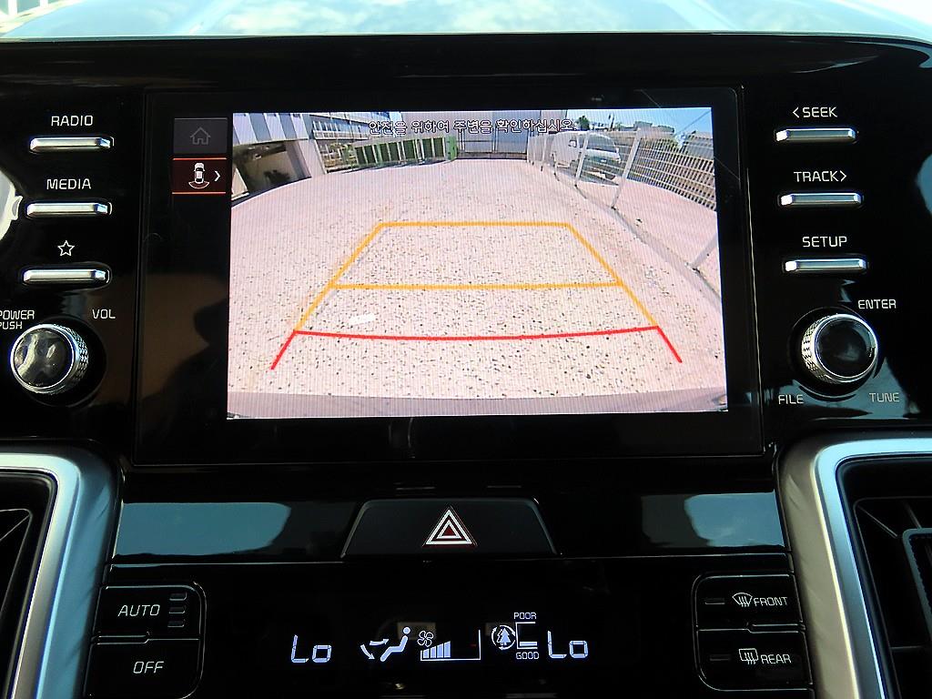 Kia Sorento — photo 14