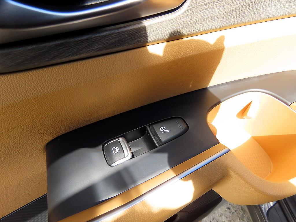 Kia Sorento — photo 15