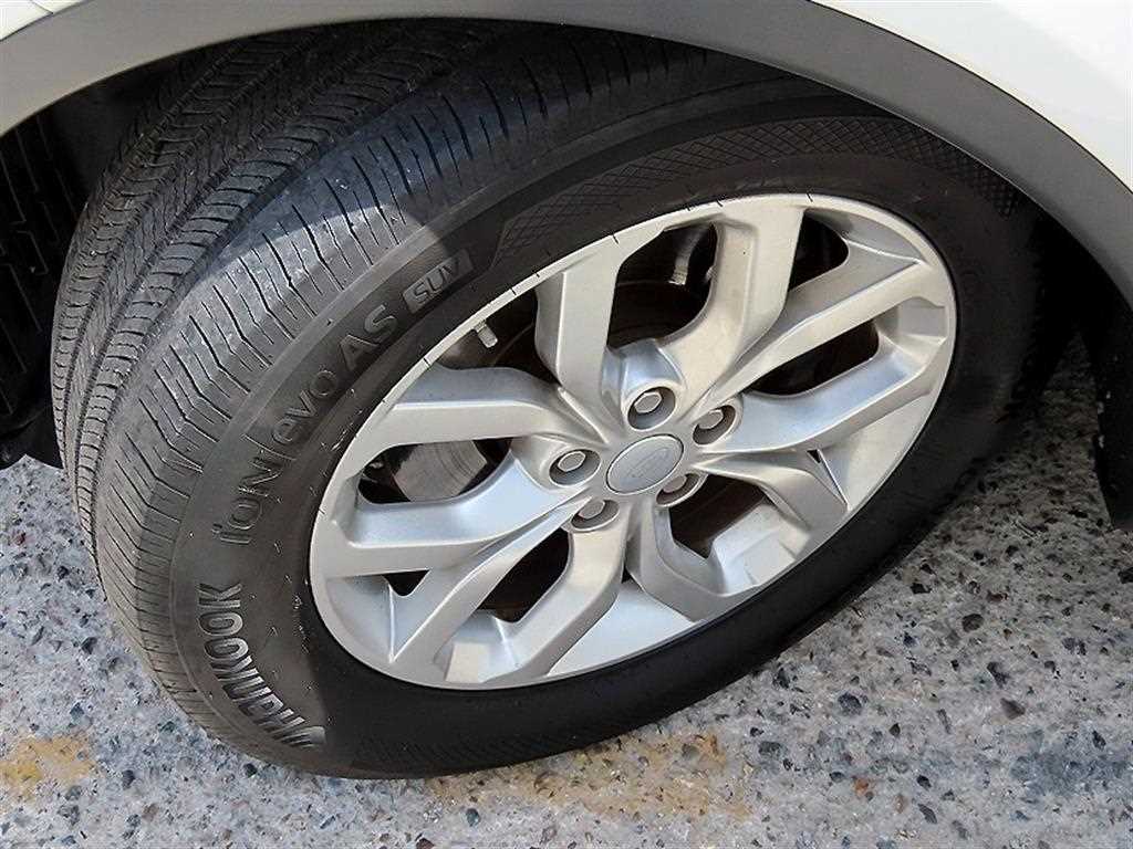 Land Rover Discovery — photo 20