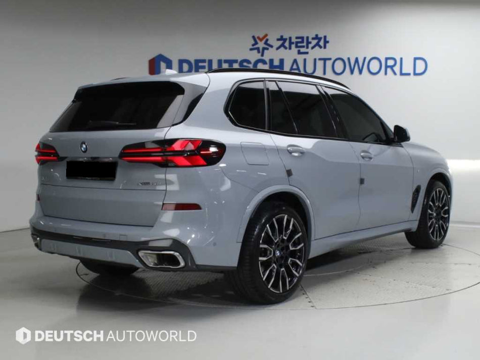 BMW X5 — photo 02