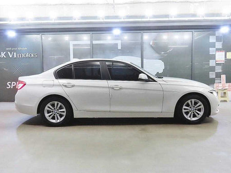 BMW 3-Series — photo 03