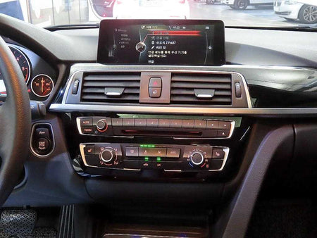 BMW 3-Series — photo 11
