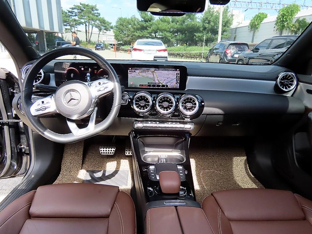 Mercedes-Benz CLA-Class — photo 07