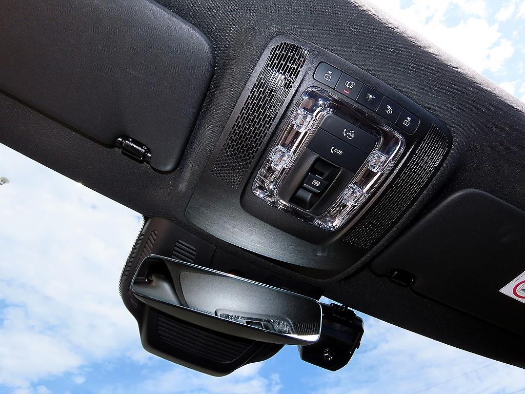 Mercedes-Benz CLA-Class — photo 16