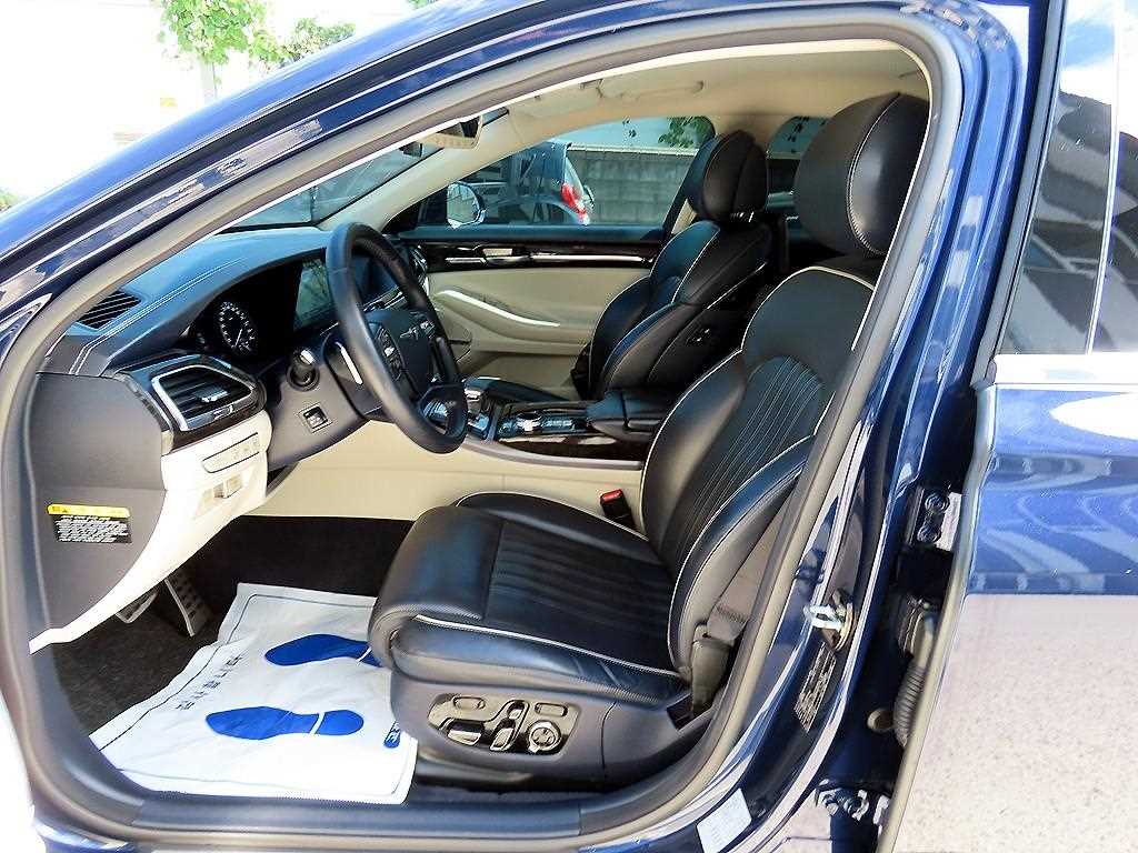 Genesis EQ900 — photo 05