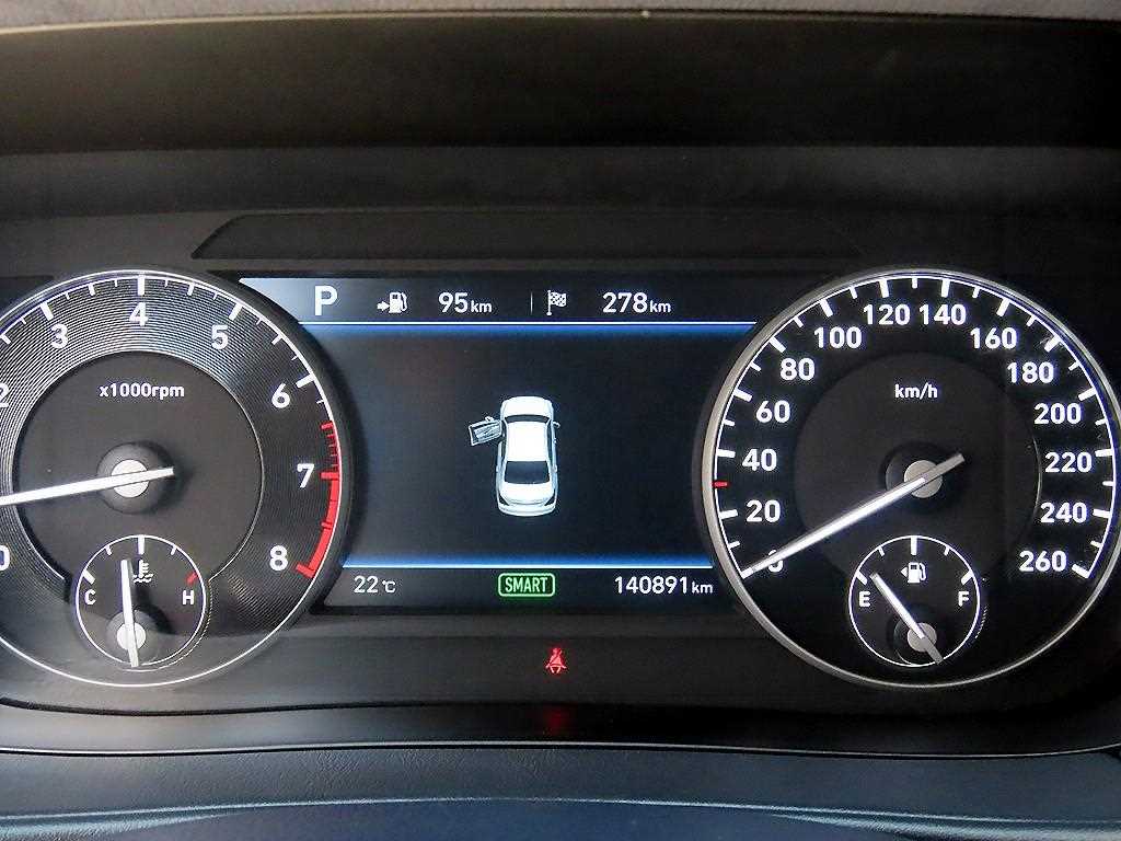 Genesis EQ900 — photo 09