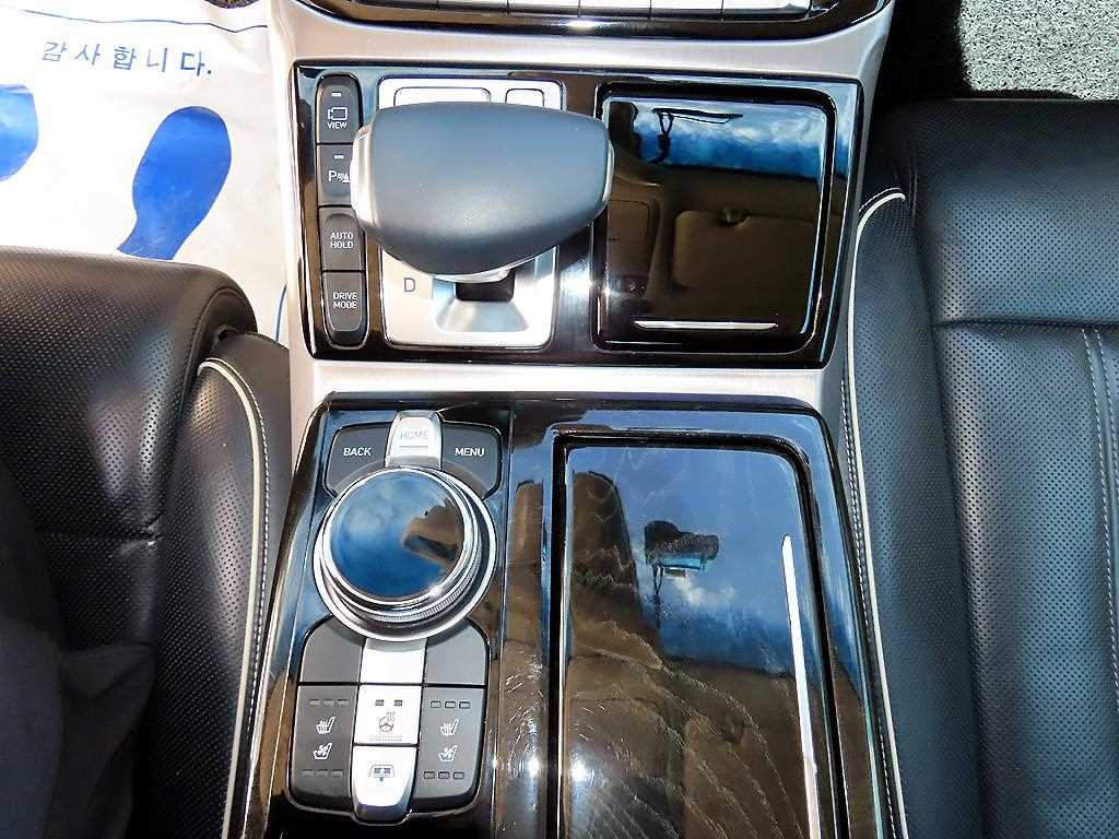 Genesis EQ900 — photo 11