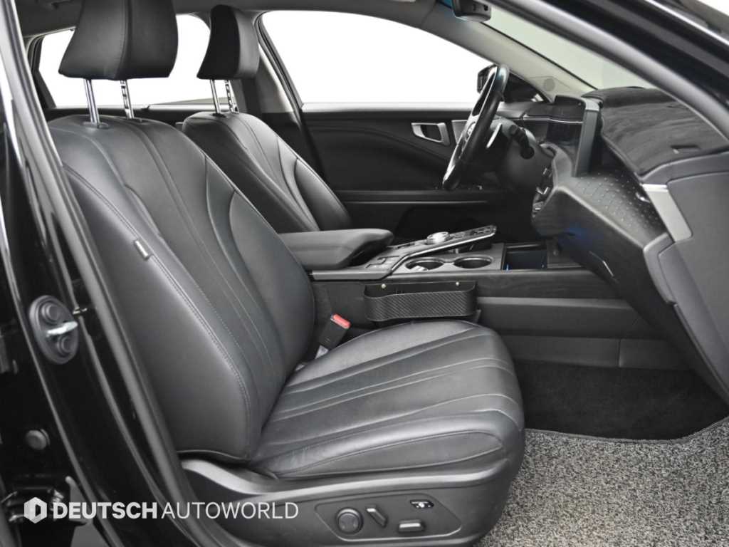 Kia K8 — photo 10