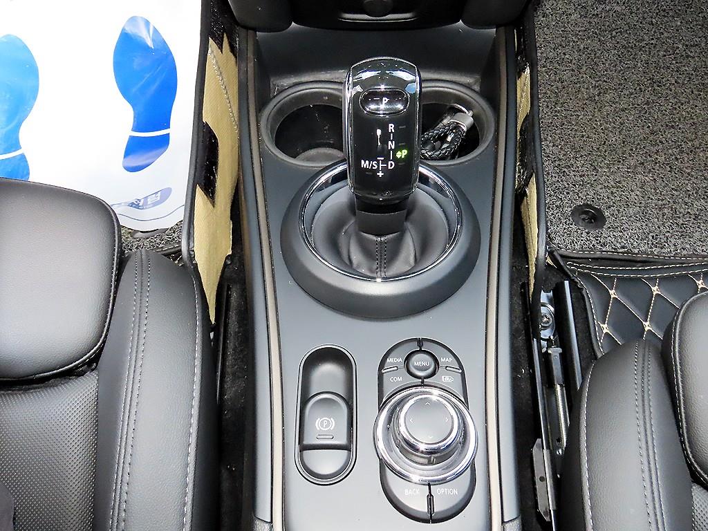 Mini Countryman — photo 11