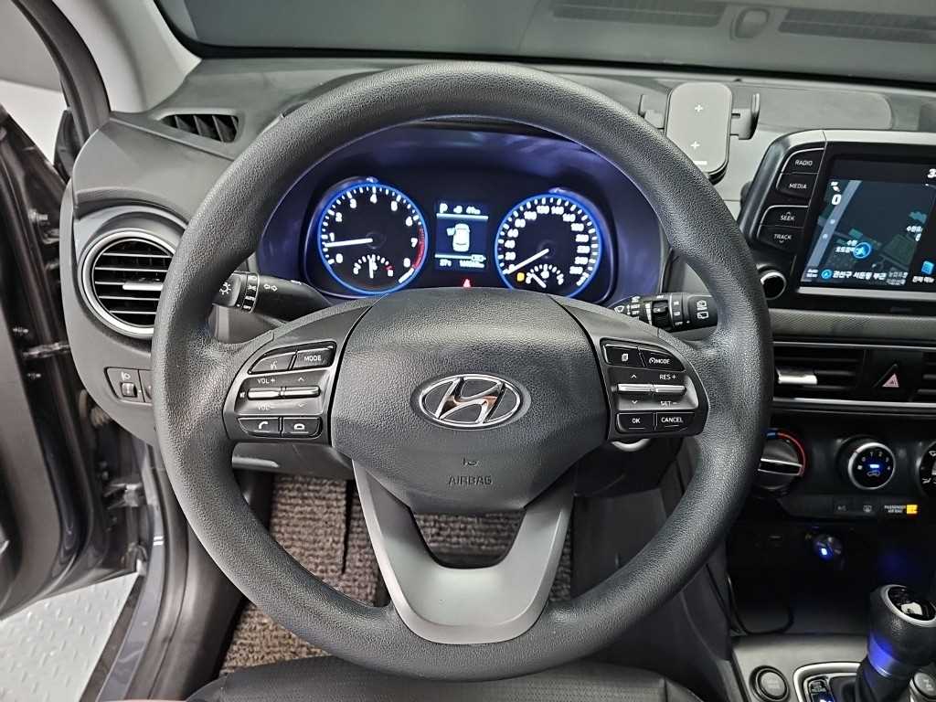 Hyundai Kona — photo 09