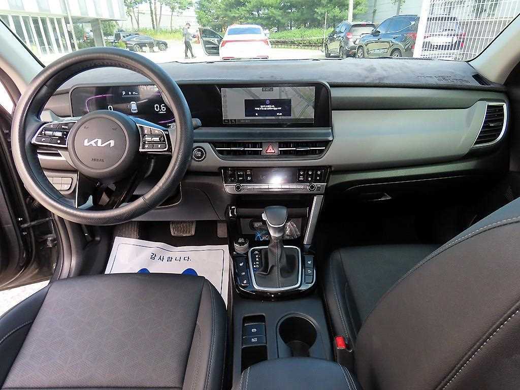 Kia Seltos — photo 07