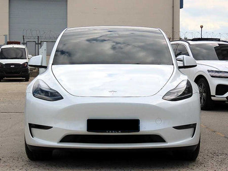Tesla Model Y — photo 01