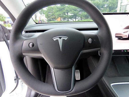 Tesla Model Y — photo 08
