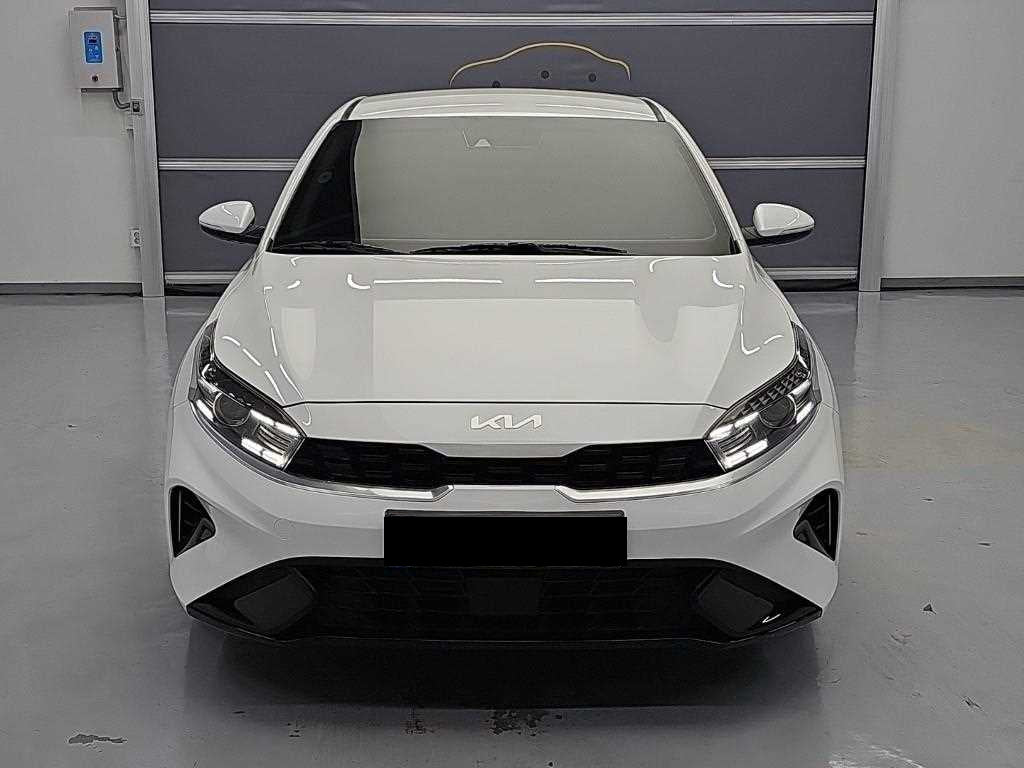 Kia K3 — photo 02