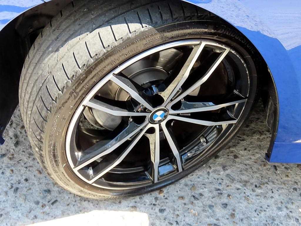 BMW 3-Series — photo 20