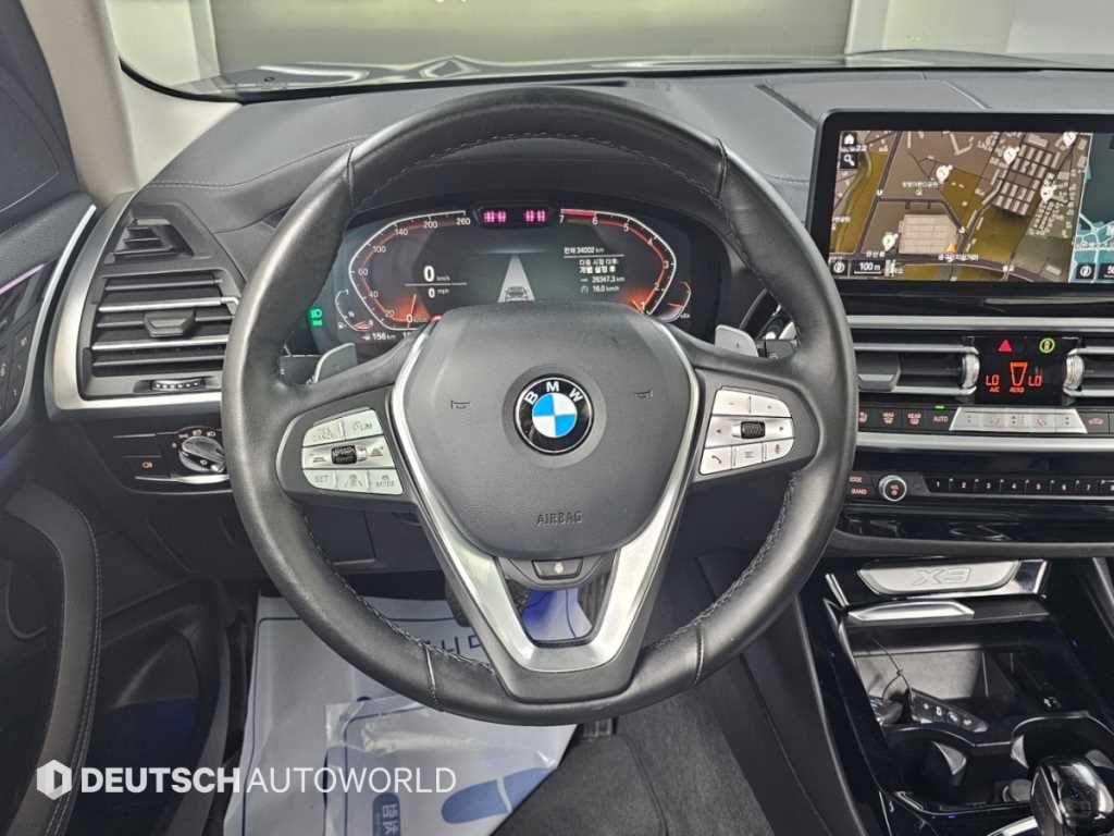 BMW X3 — photo 13