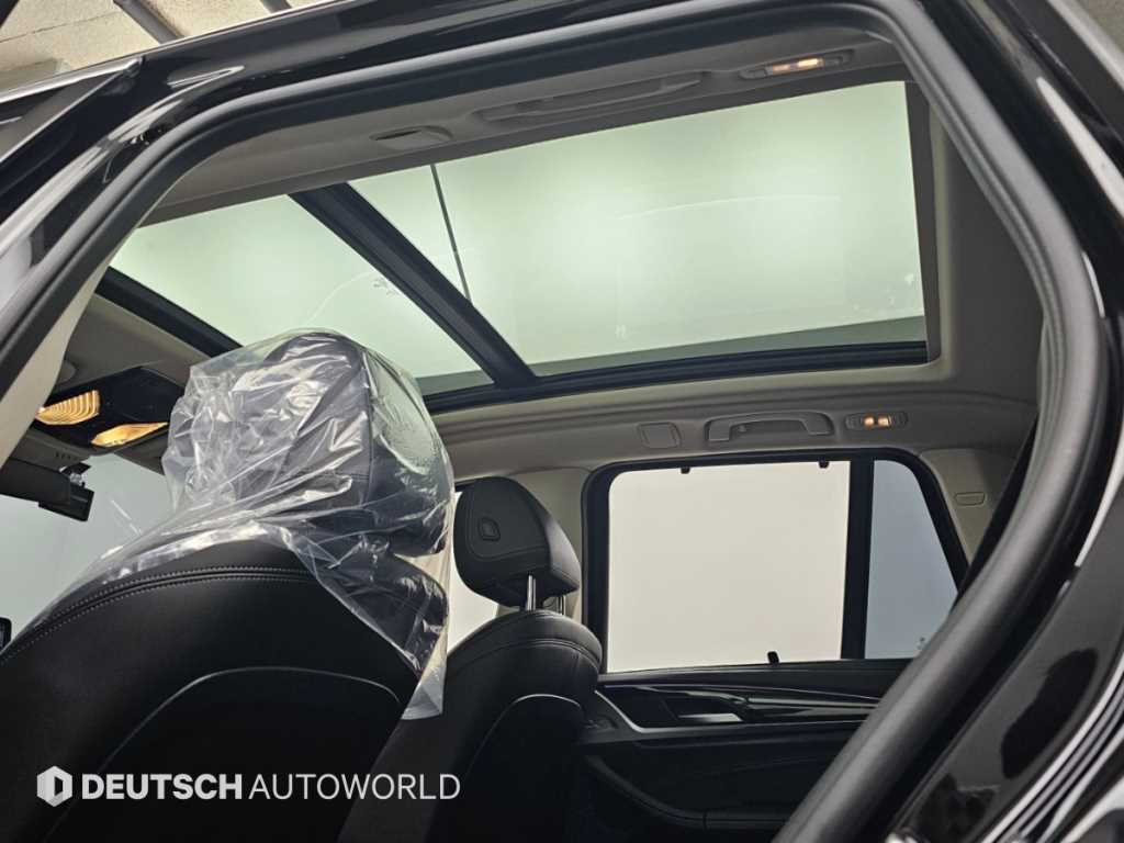 BMW X3 — photo 18