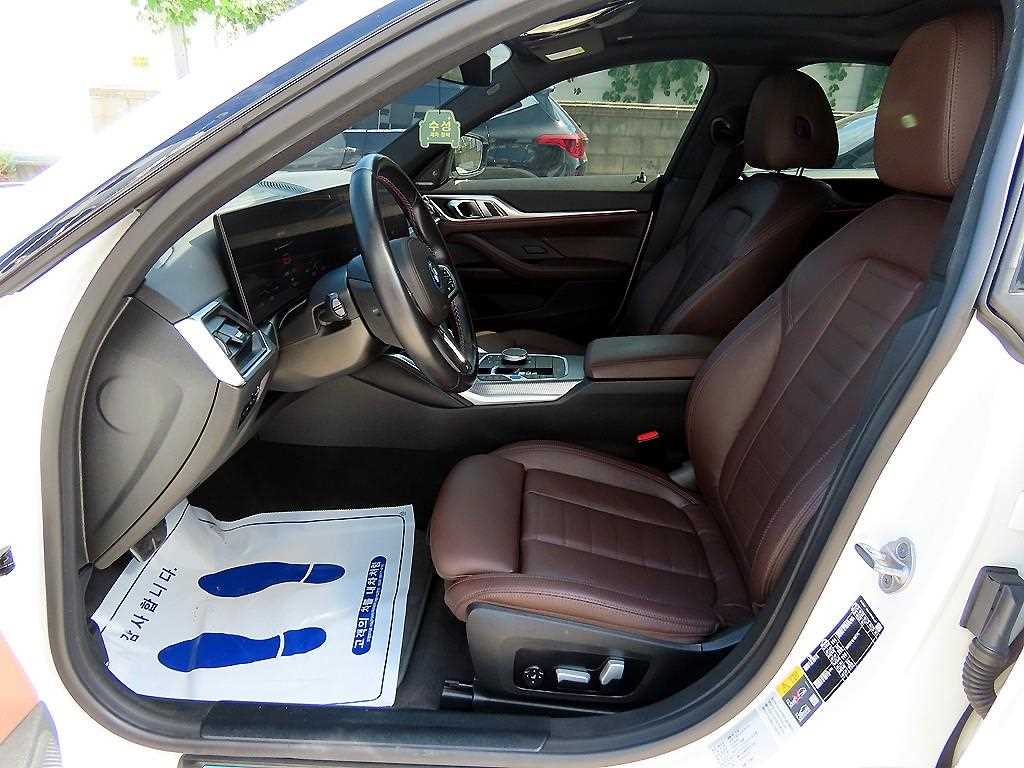 BMW i4 — photo 05