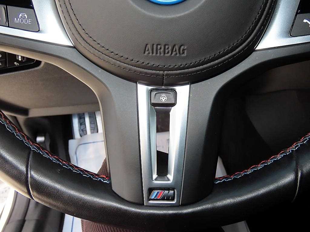 BMW i4 — photo 10