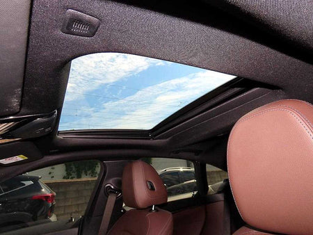 BMW i4 — photo 16