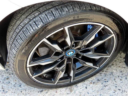 BMW i4 — photo 20