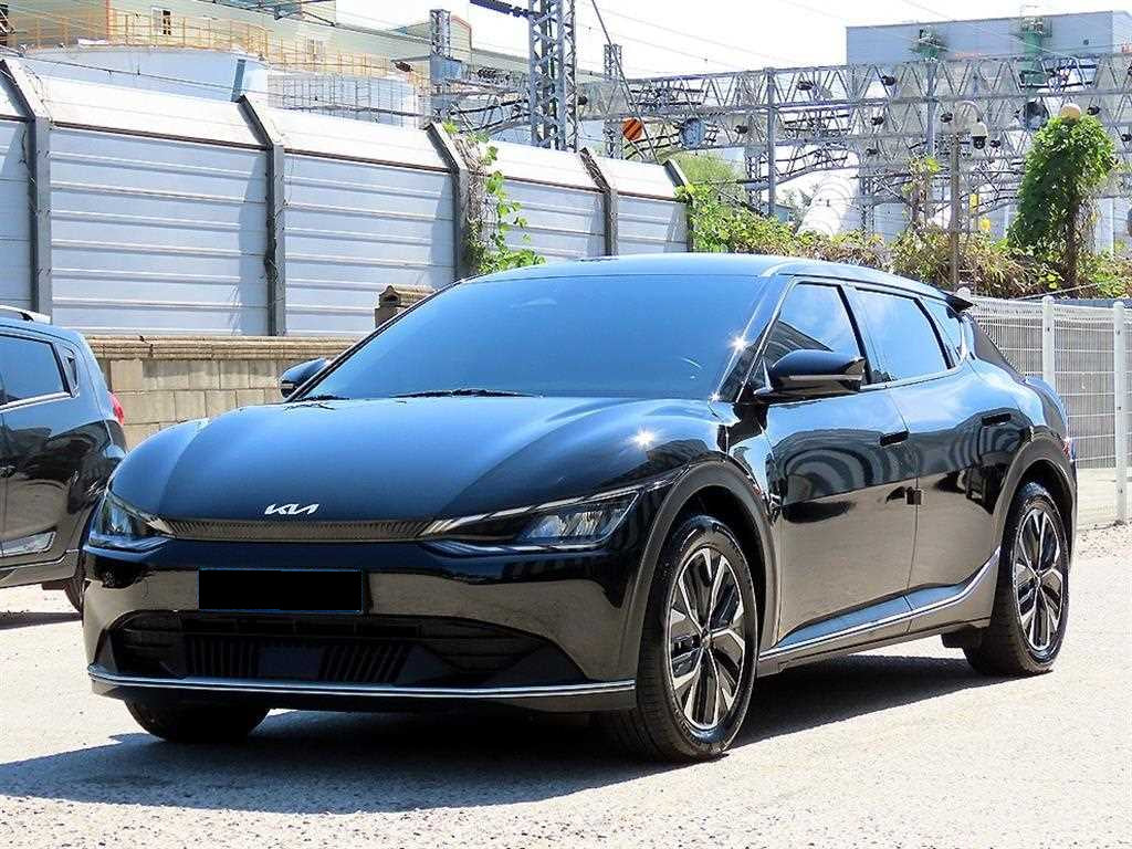 Kia EV6 — photo 02