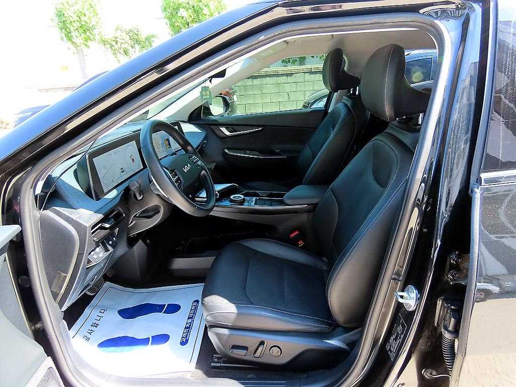 Kia EV6 — photo 05