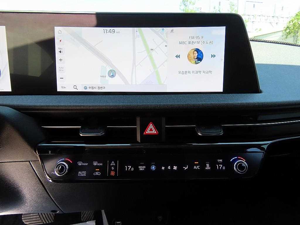 Kia EV6 — photo 13