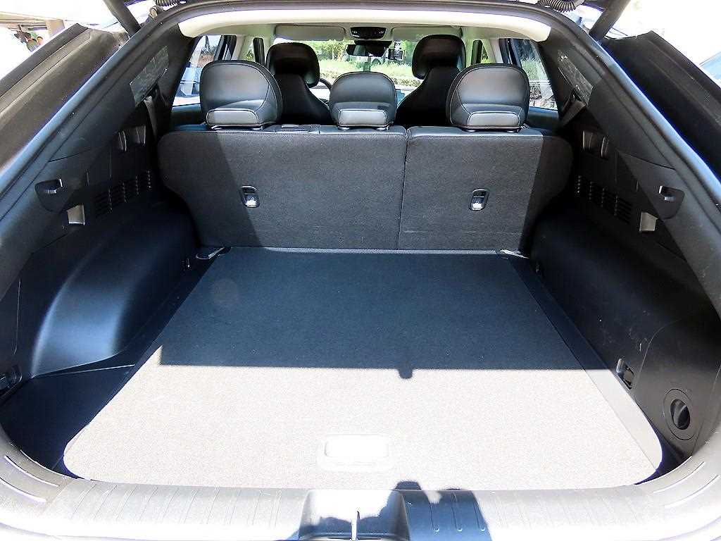 Kia EV6 — photo 18