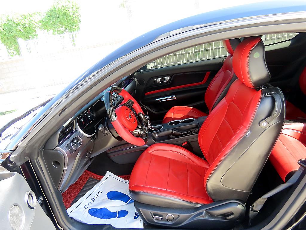 Ford Mustang — photo 05