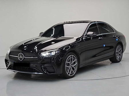 Mercedes-Benz E-Class — photo 01