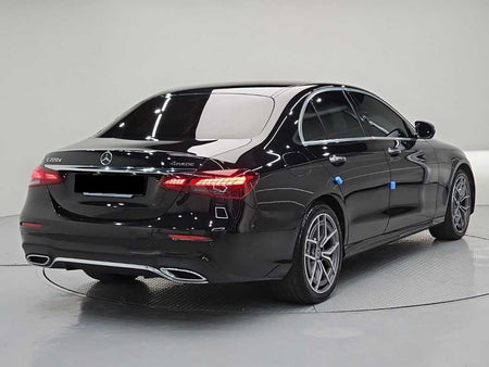 Mercedes-Benz E-Class — photo 04