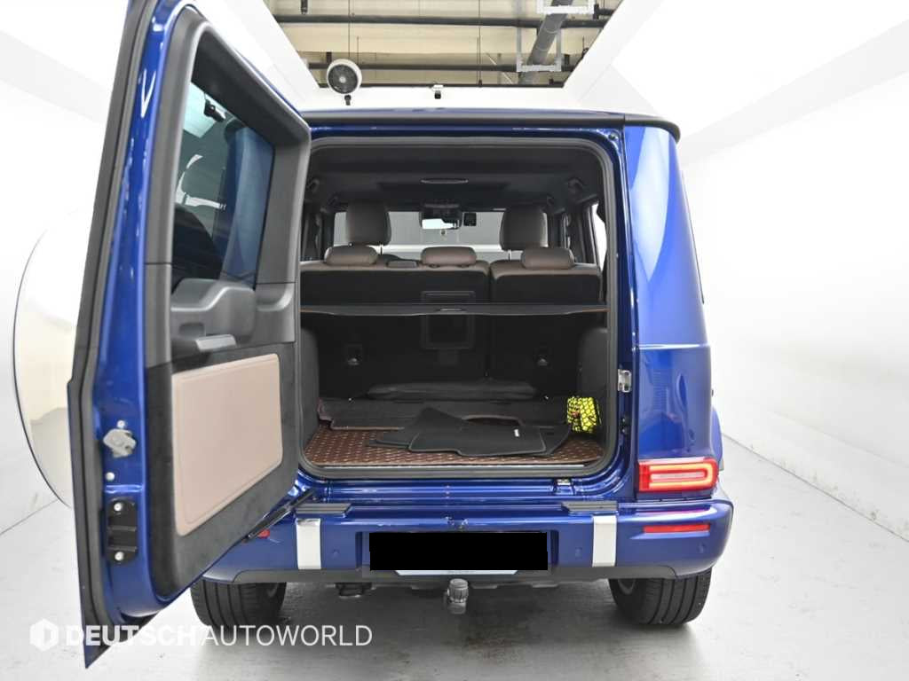 Mercedes-Benz G-Class — photo 19