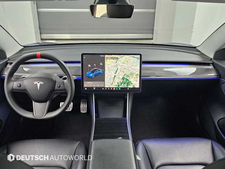 Tesla Model 3 — photo 07