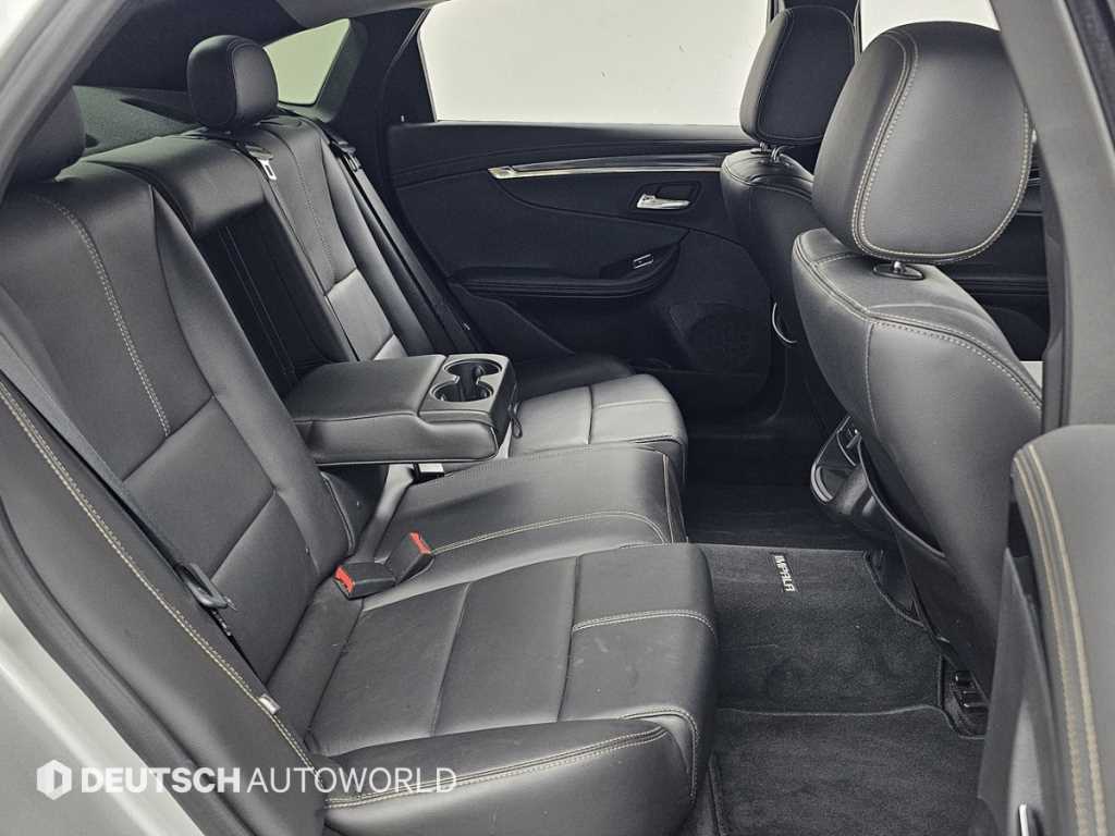 CHEVROLET Impala — photo 12