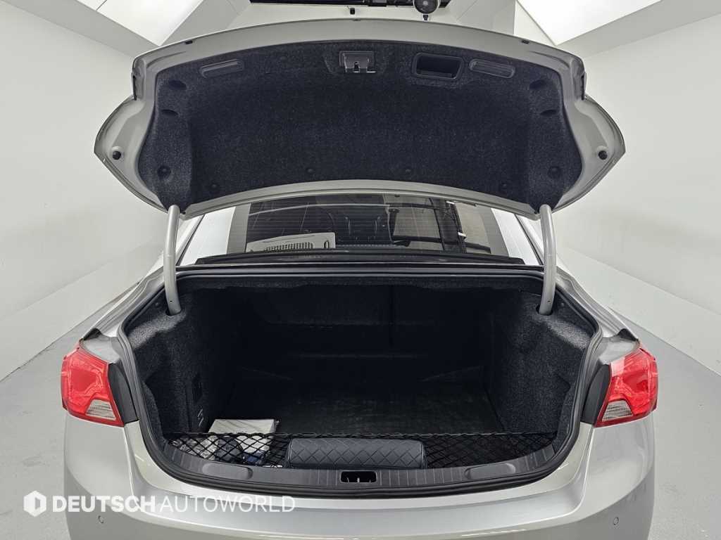 CHEVROLET Impala — photo 19
